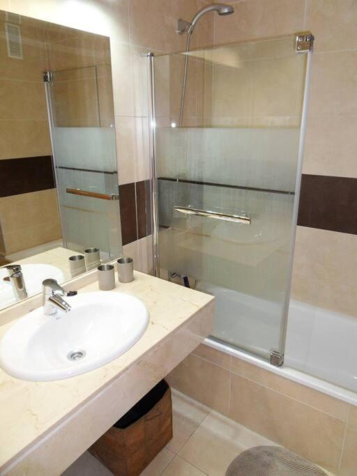 Modern 1 Bedroom Apartment, In La Cala De Mijas Eksteriør bilde